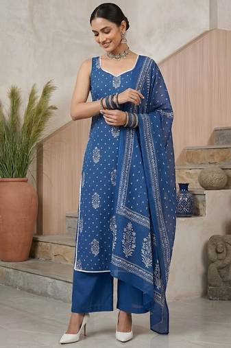 Blue floral printed straight kurta set for women