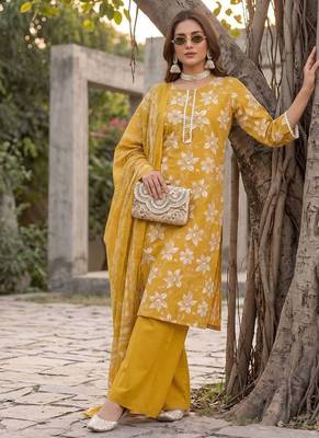 Yellow floral printed straight kurta set for women 4