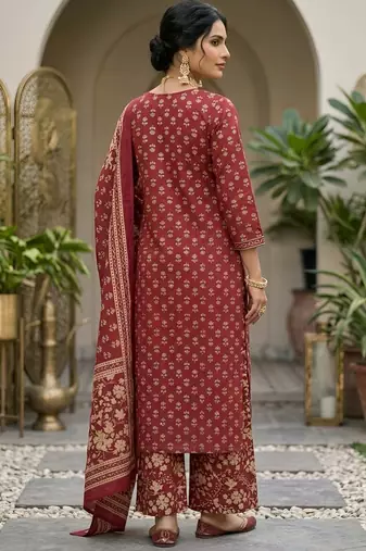 Maroon floral printed straight kurta set for women