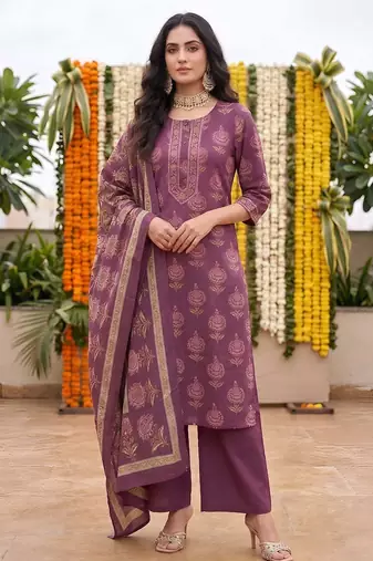 Burgundy floral printed straight kurta set for women