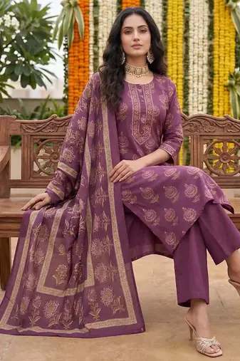 Burgundy floral printed straight kurta set for women
