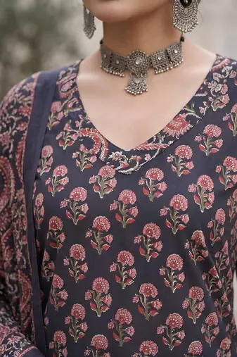 Blue floral printed straight kurta set for women