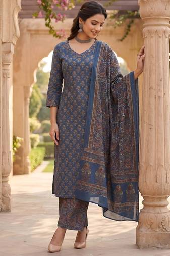 Blue floral printed straight kurta set for women
