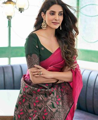 Pink green silk blend jacuard work festival saree with unstitched blouse piece 4
