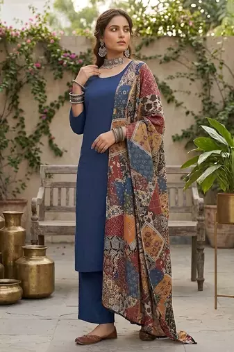 Blue floral printed straight kurta set for women