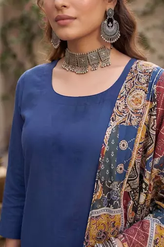 Blue floral printed straight kurta set for women