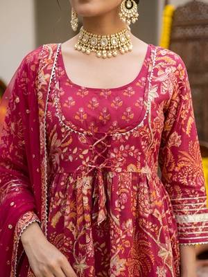 Magenta floral printed peplum kurta set for women 3