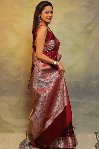 Maroon  silk blend jacuard work festival saree with unstitched blouse piece