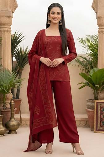 Maroon floral printed straight kurta set for women