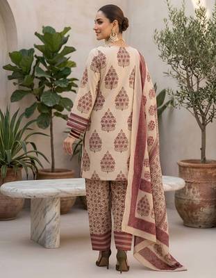 Beige floral printed straight kurta set for women 2
