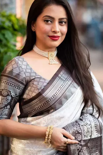White black silk blend jacuard work festival saree with unstitched blouse piece