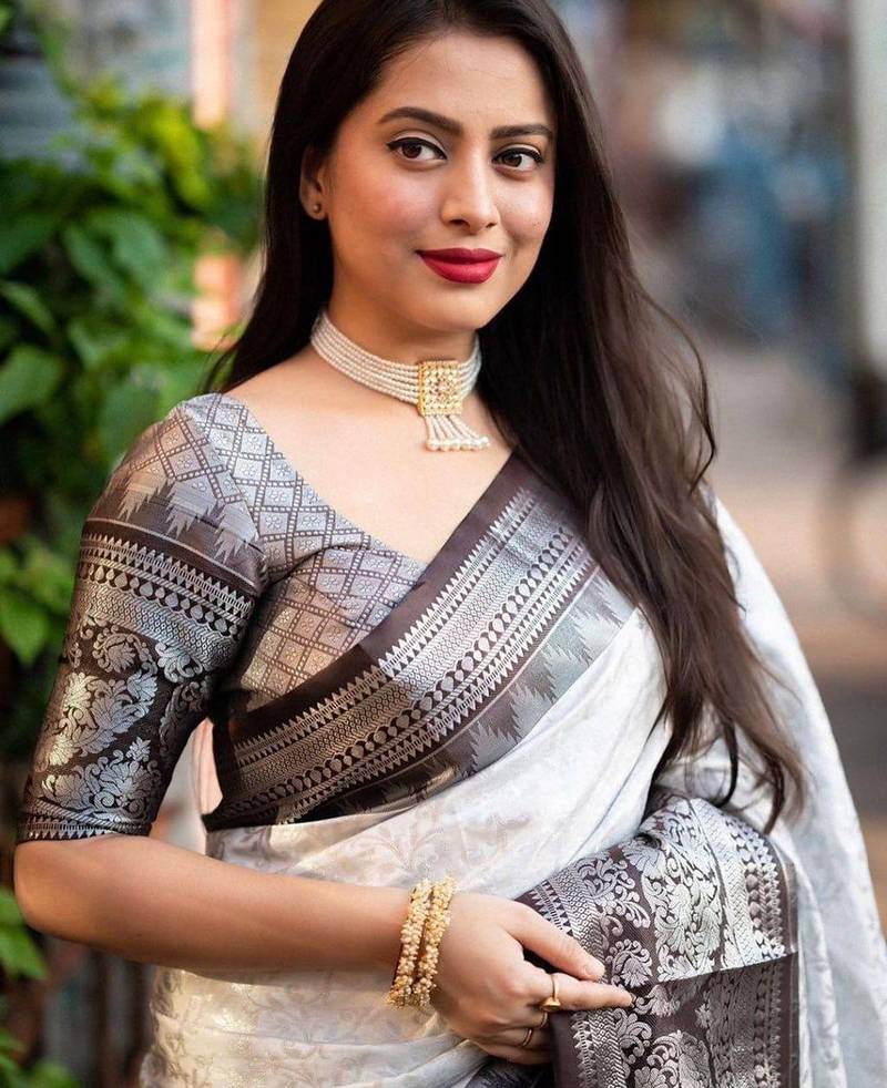 White black silk blend jacuard work festival saree with unstitched blouse piece