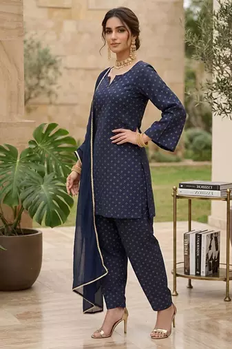 Blue floral printed straight kurta set for women