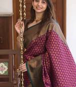 Wine green silk blend jacuard work festival saree with unstitched blouse piece