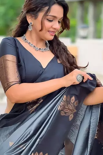 Grey black silk blend jacuard work festival saree with unstitched blouse piece