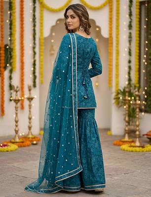 Teal green floral printed straight kurta set for women 2
