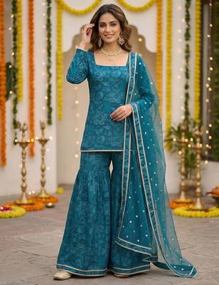 Teal green floral printed straight kurta set for women 4