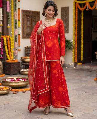 Red floral printed straight kurta set for women 4