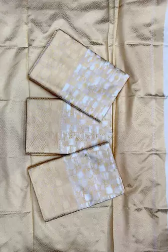 White silk blend jacuard work festival saree with unstitched blouse piece