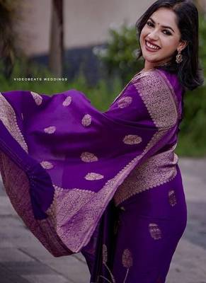 Purple silk blend jacuard work festival saree with unstitched blouse piece 4