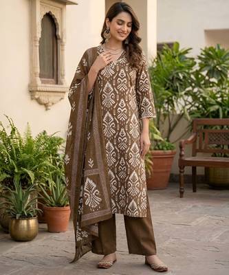 Brown floral printed straight kurta set for women 3