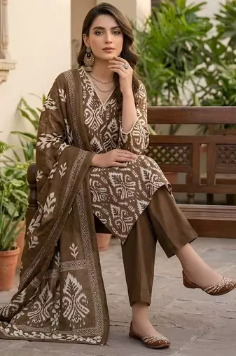 Brown floral printed straight kurta set for women