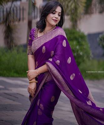 Purple silk blend jacuard work festival saree with unstitched blouse piece 5