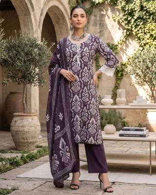 Purple floral printed straight kurta set for women 1
