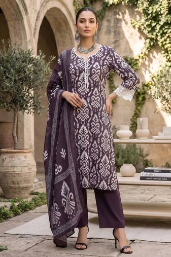 Purple floral printed straight kurta set for women