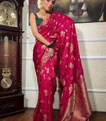 Pink green silk blend jacuard work festival saree with unstitched blouse piece