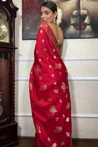 Red green silk blend jacuard work festival saree with unstitched blouse piece