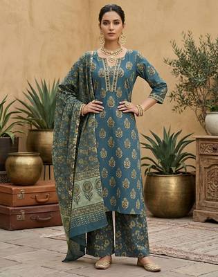 Teal green floral printed straight kurta set for women 5