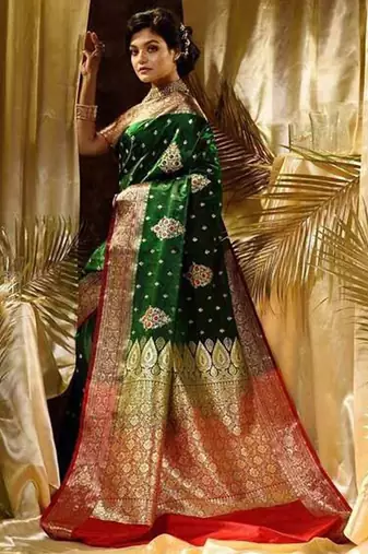 Green red silk blend jacuard work festival saree with unstitched blouse piece