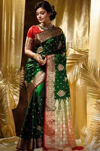 Green red silk blend jacuard work festival saree with unstitched blouse piece