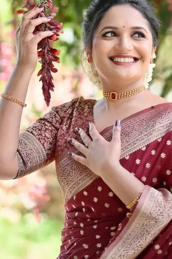 Maroon silk blend jacuard work festival saree with unstitched blouse piece