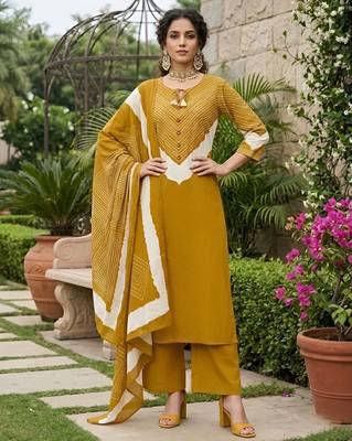 Yellow floral printed straight kurta set for women 1