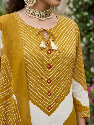 Yellow floral printed straight kurta set for women 4