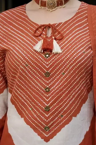 Rust floral printed straight kurta set for women