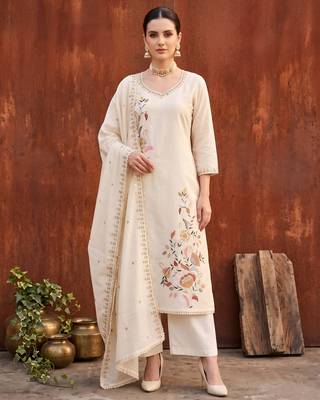 Beige floral printed straight kurta set for women 1