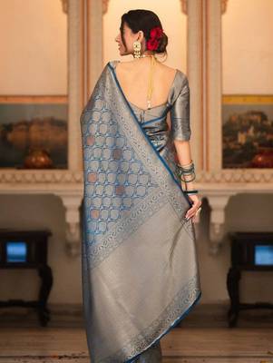 Black silk blend jacuard work festival saree with unstitched blouse piece 3