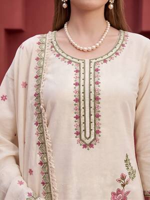Beige floral printed straight kurta set for women 4