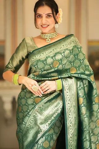 Green silk blend jacuard work festival saree with unstitched blouse piece