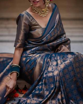 Blue silk blend jacuard work festival saree with unstitched blouse piece 5