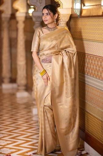 Cream silk blend jacuard work festival saree with unstitched blouse piece