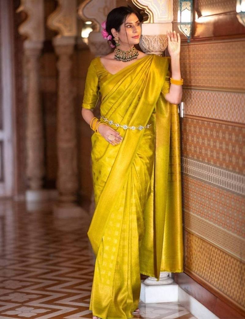 Light yellow silk blend jacuard work festival saree with unstitched blouse piece