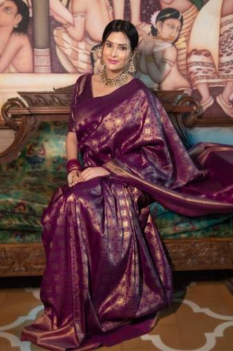 Purple silk blend jacuard work festival saree with unstitched blouse piece