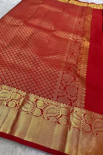 Red silk blend jacuard work festival saree with unstitched blouse piece