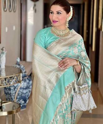 Sky blue silk blend jacuard work festival saree with unstitched blouse piece 3