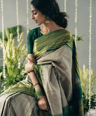 Beige green silk blend jacuard work festival saree with unstitched blouse piece 5