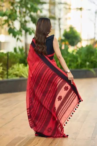 Red black silk blend jacuard work festival saree with unstitched blouse piece